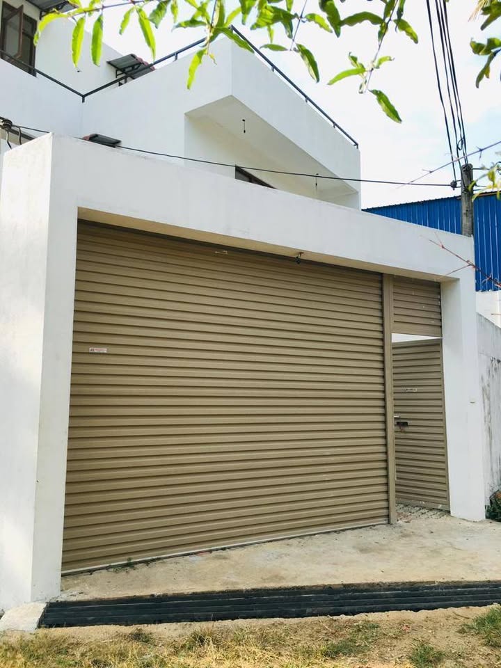 Luxury 3 story brand new house for sale in kottawa